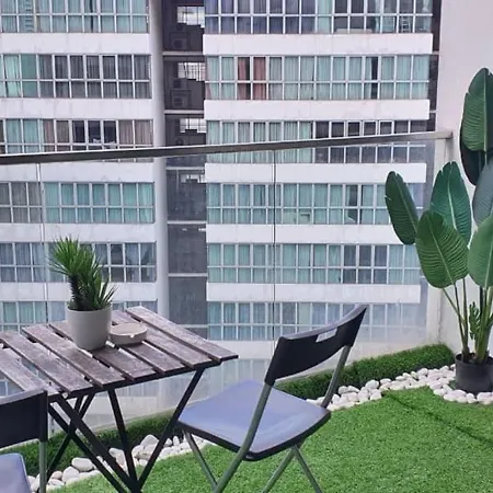 Regalia Suites With Infinity Pool Klcc By Staycation Homes Kuala Lumpur Luaran gambar