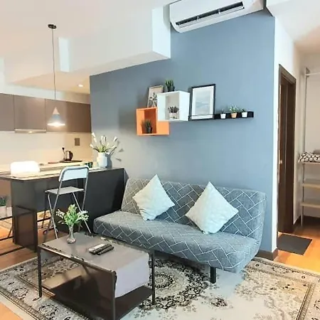 Regalia Suites With Infinity Pool Klcc By Staycation Homes Kuala Lumpur Luaran gambar