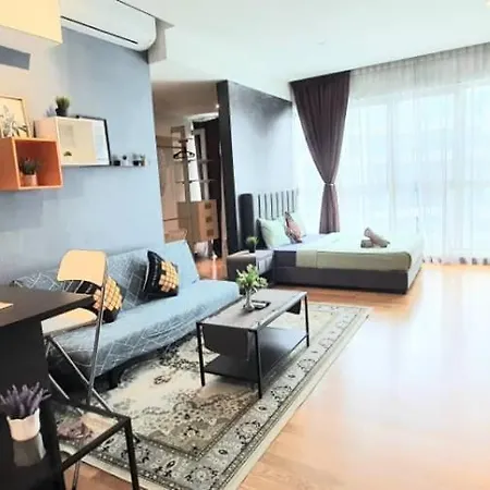 Regalia Suites With Infinity Pool Klcc By Staycation Homes Kuala Lumpur Luaran gambar