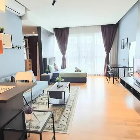 Regalia Suites With Infinity Pool Klcc By Staycation Homes Kuala Lumpur Luaran gambar