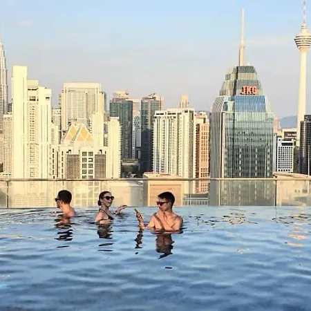 Regalia Suites With Infinity Pool Klcc By Staycation Homes Kuala Lumpur Luaran gambar
