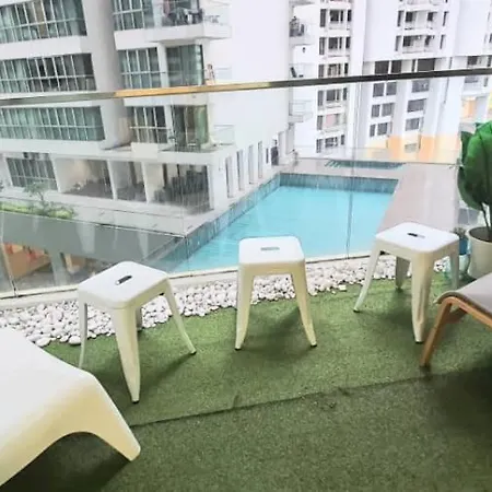 Regalia Suites With Infinity Pool Klcc By Staycation Homes Kuala Lumpur Luaran gambar