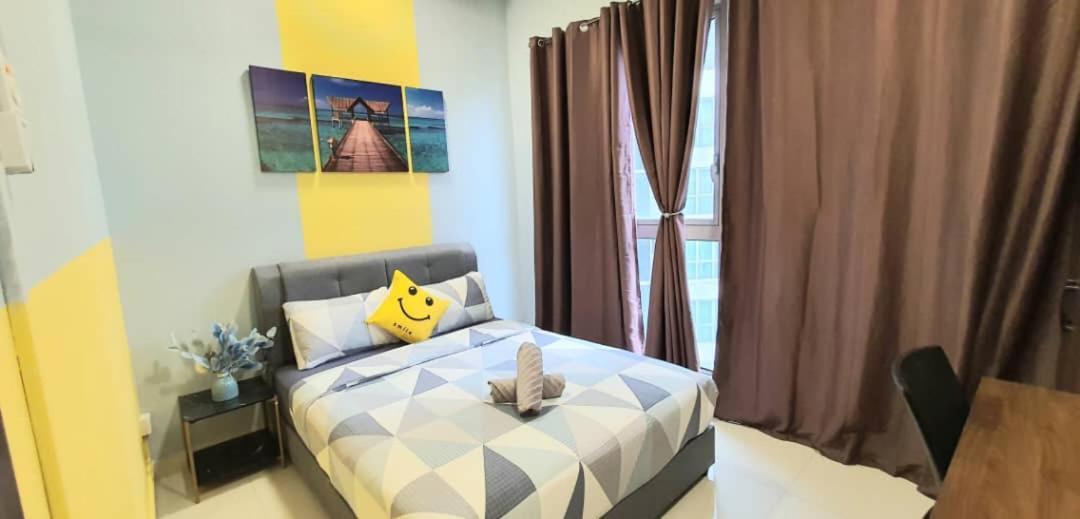 Pangsapuri Regalia With Infinity Pool Klcc By Staycation Homes *