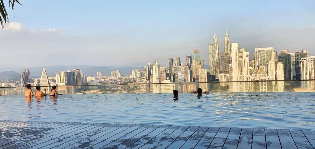 Regalia With Infinity Pool Klcc By Staycation Homes * Kuala Lumpur